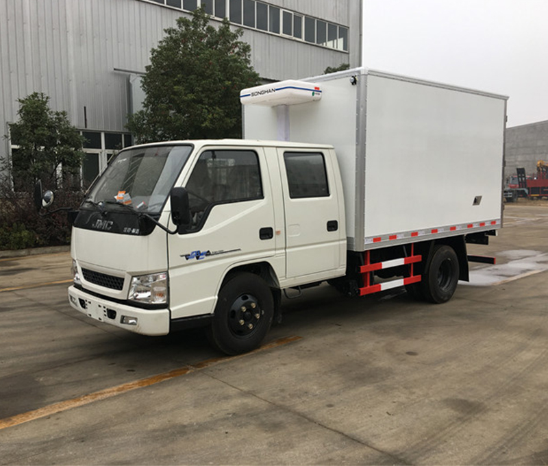 江鈴新順達(dá)雙排冷藏車(chē)